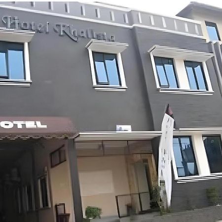 Hotel Khalista Purwakarta Kültér fotó
