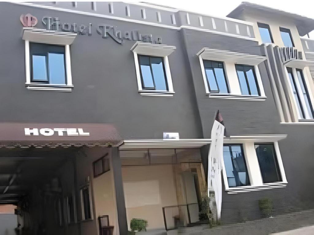 Hotel Khalista Purwakarta Kültér fotó