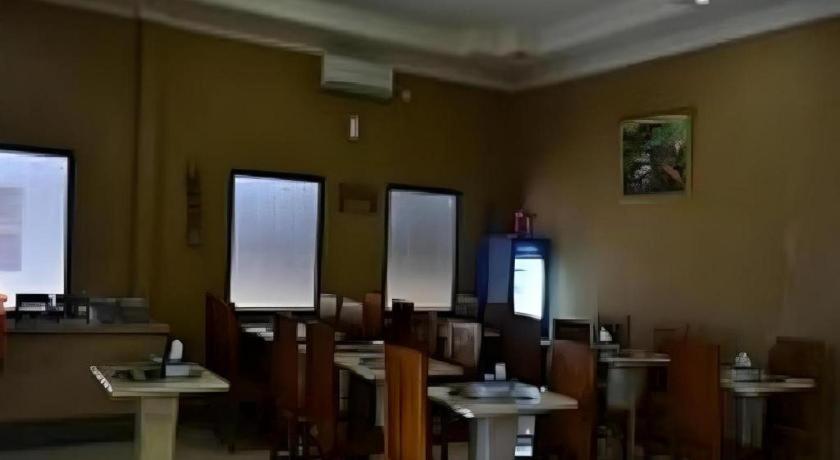 Hotel Khalista Purwakarta Kültér fotó